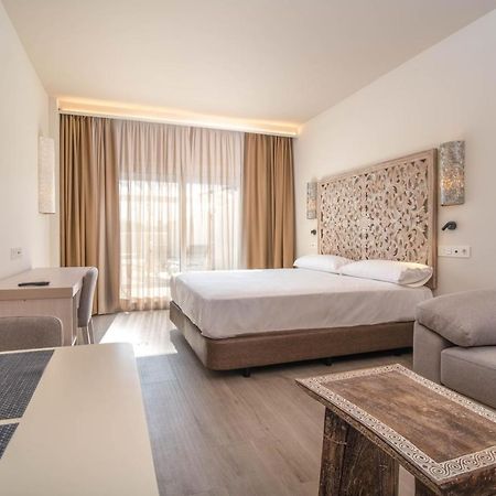 Aljarafe Suites By Qhotels Хельвес Экстерьер фото