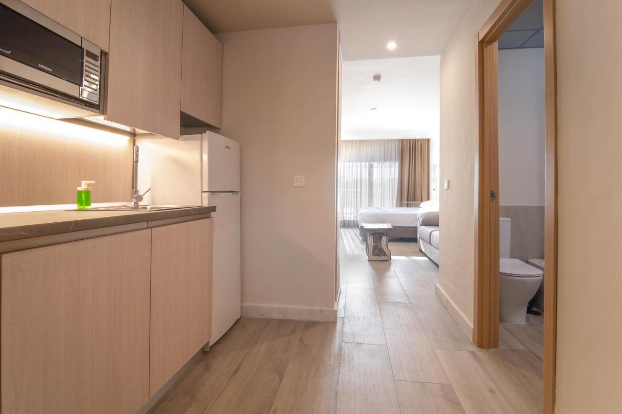 Aljarafe Suites By Qhotels Хельвес Экстерьер фото