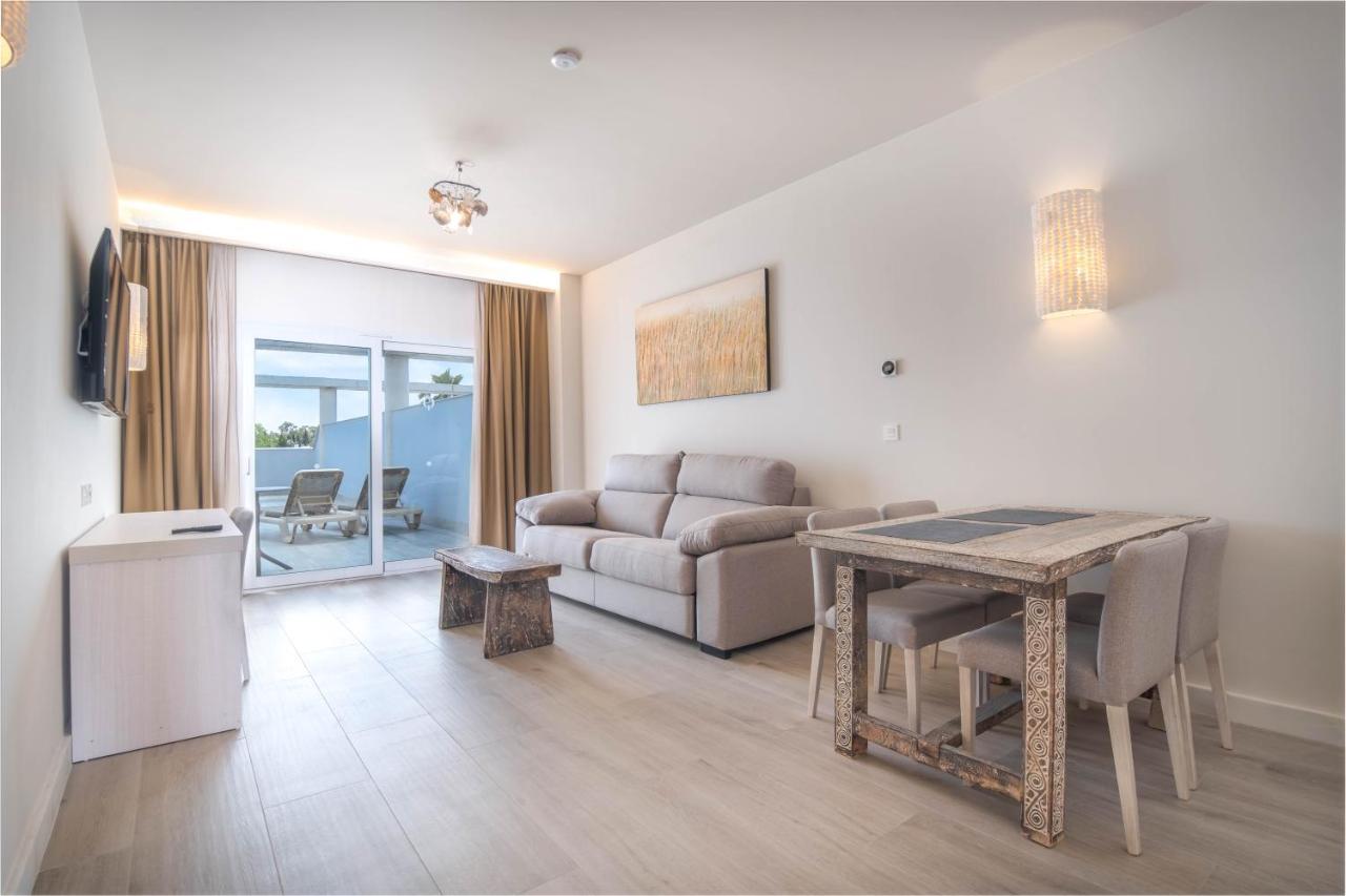 Aljarafe Suites By Qhotels Хельвес Экстерьер фото